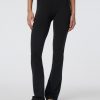 Vuori AllTheFeels? Slim Flare - Short