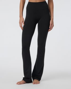 Vuori AllTheFeels? Slim Flare - Short